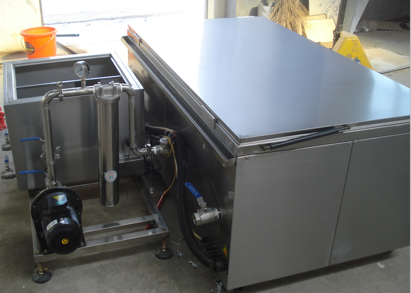 全封閉金屬零部件清洗機清洗要注意什么？